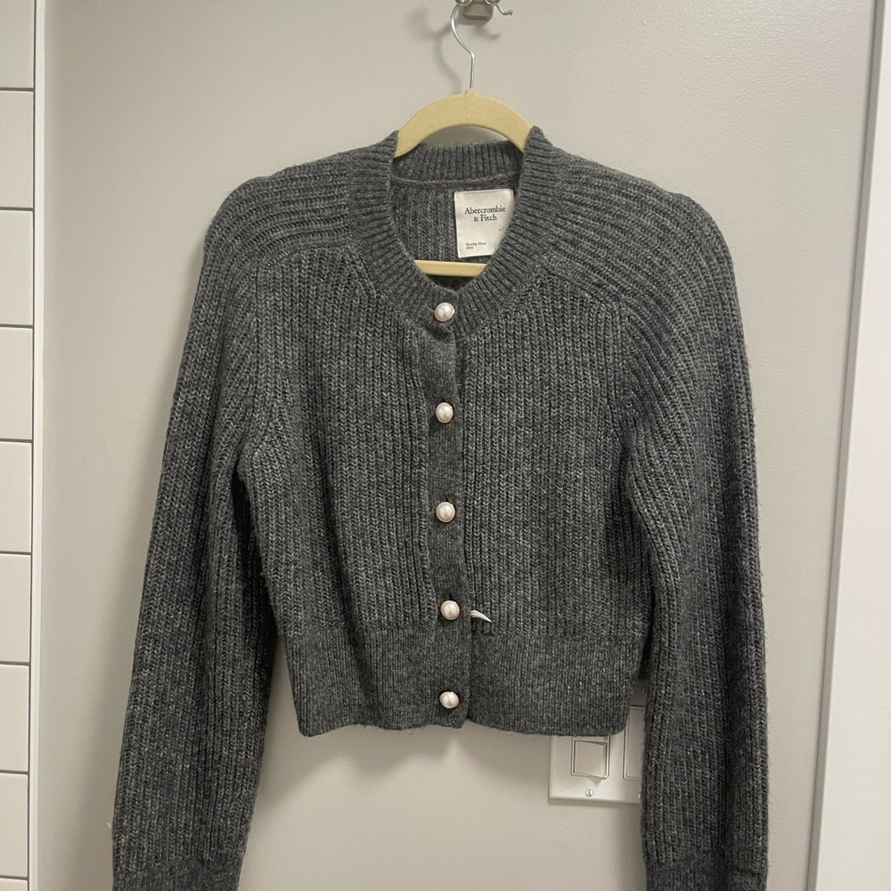 Abercrombie & Fitch Gray Women's Sweater